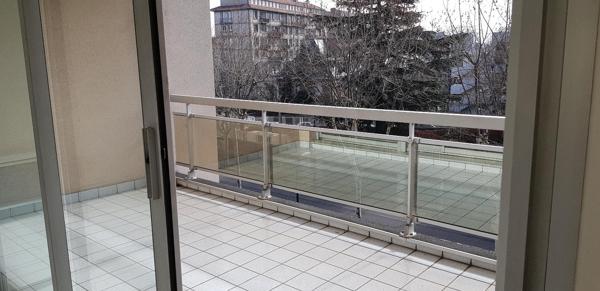 Appartement 5 pièce(s) 4 chambre(s) 141.38 m²