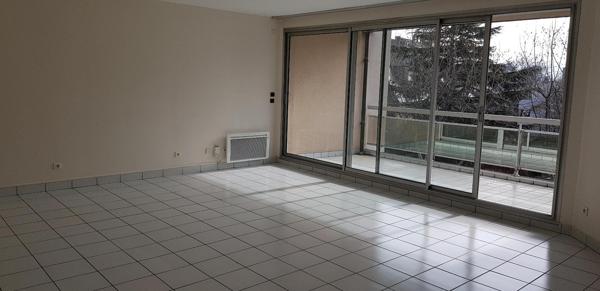 Appartement 5 pièce(s) 4 chambre(s) 141.38 m²