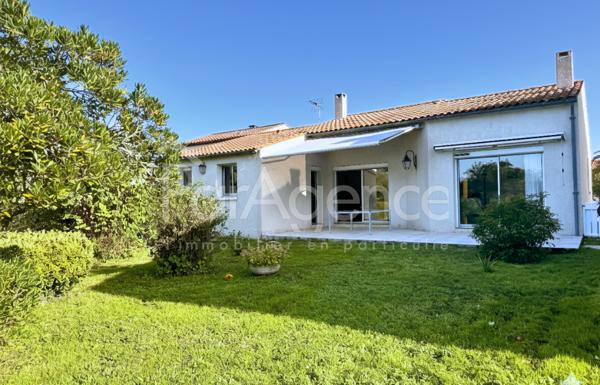 Maison de plain-pied Vue sur le lac Royan Métairie