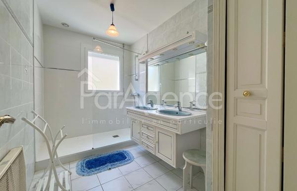 Maison de plain-pied Vue sur le lac Royan Métairie