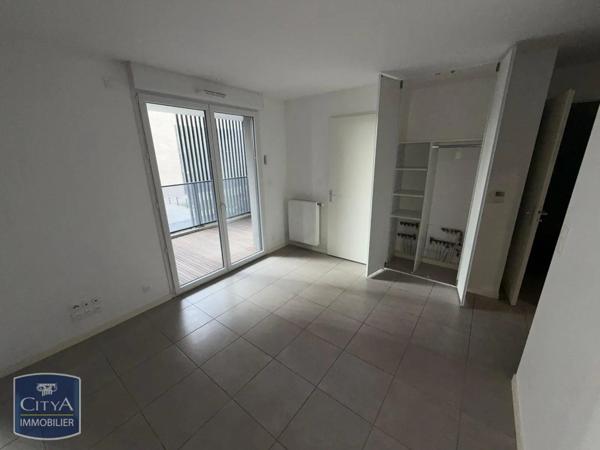 Appartement à louer 2 pièces 41.8m²