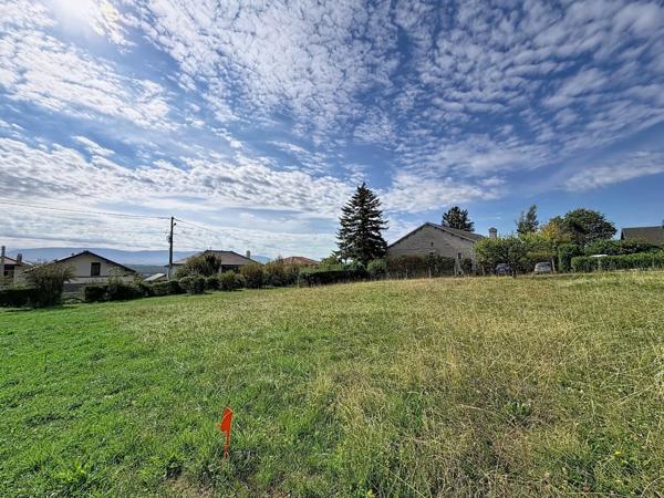 A VENDRE - Terrain 700m2 - THOIRY