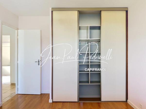 CALUIRE-ET-CUIRE – Cœur Vassieux – Villa 101 m² habitables + 115 m² Hors Carrez (double garage et annexe) – Terrain plat 770 M²  piscinable