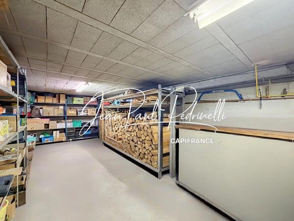 CALUIRE-ET-CUIRE – Cœur Vassieux – Villa 101 m² habitables + 115 m² Hors Carrez (double garage et annexe) – Terrain plat 770 M²  piscinable