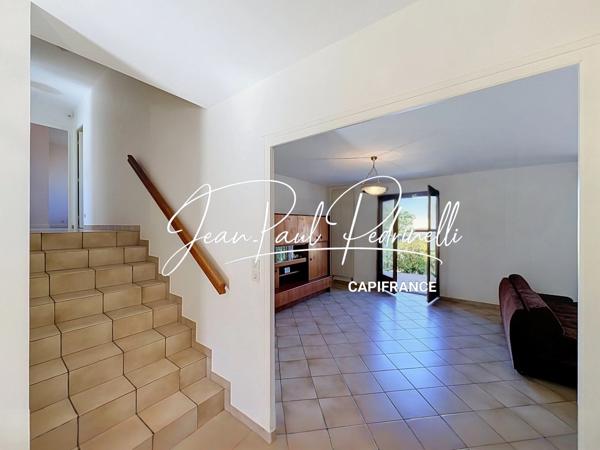 CALUIRE-ET-CUIRE – Cœur Vassieux – Villa 101 m² habitables + 115 m² Hors Carrez (double garage et annexe) – Terrain plat 770 M²  piscinable