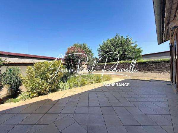 CALUIRE-ET-CUIRE – Cœur Vassieux – Villa 101 m² habitables + 115 m² Hors Carrez (double garage et annexe) – Terrain plat 770 M²  piscinable