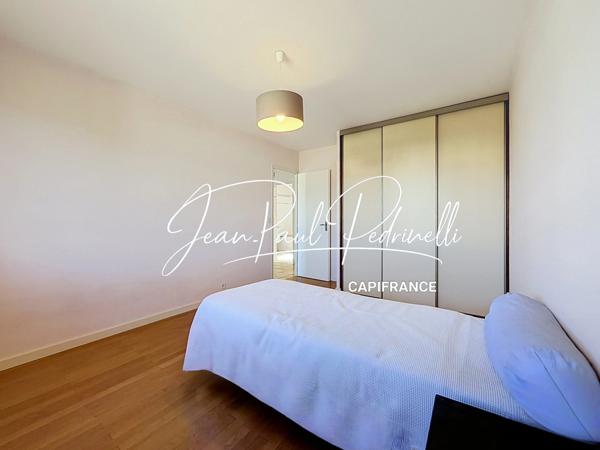 CALUIRE-ET-CUIRE – Cœur Vassieux – Villa 101 m² habitables + 115 m² Hors Carrez (double garage et annexe) – Terrain plat 770 M²  piscinable