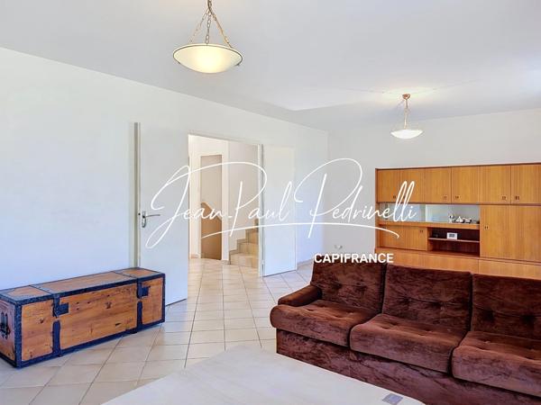 CALUIRE-ET-CUIRE – Cœur Vassieux – Villa 101 m² habitables + 115 m² Hors Carrez (double garage et annexe) – Terrain plat 770 M²  piscinable