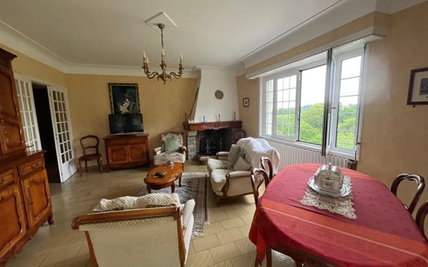 Maison à vendre    6 pièces • 180 m2 Mouguerre