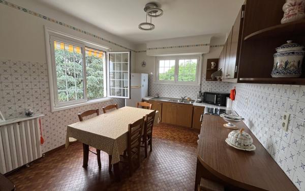 Maison à vendre    6 pièces • 180 m2 Mouguerre