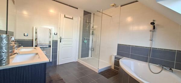 Maison Familiale à Brest - 5 Chambres - 170 m2 , Brest