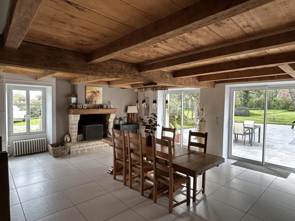 Ancienne - 9 pièces - 250 m²