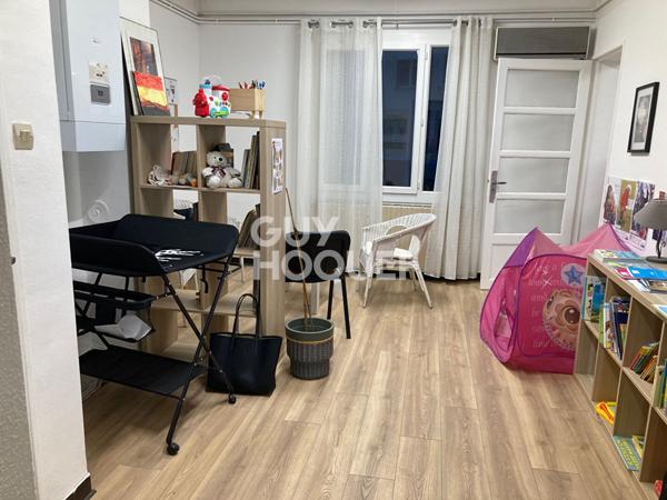 LOCAUX PROFESSIONNELS RDC 70 m