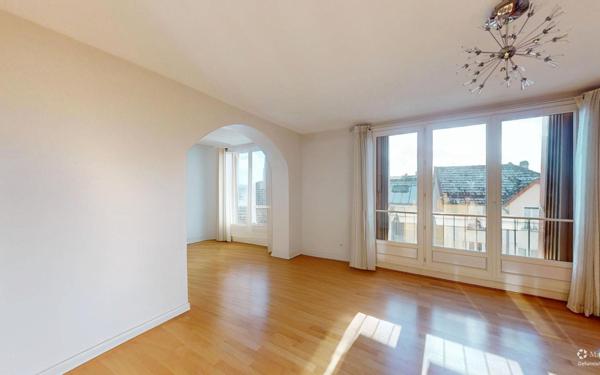 Appartement à vendre    4 pièces • 78,01 m2 Saint-Cloud