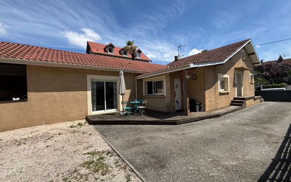 Maison à vendre    5 pièces •  Soues