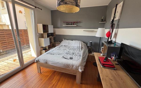 Maison à vendre    5 pièces •  Soues