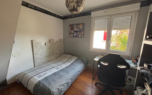 Maison à vendre    5 pièces •  Soues