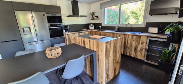 Une maison contemporaine au cœur d’un écrin de nature