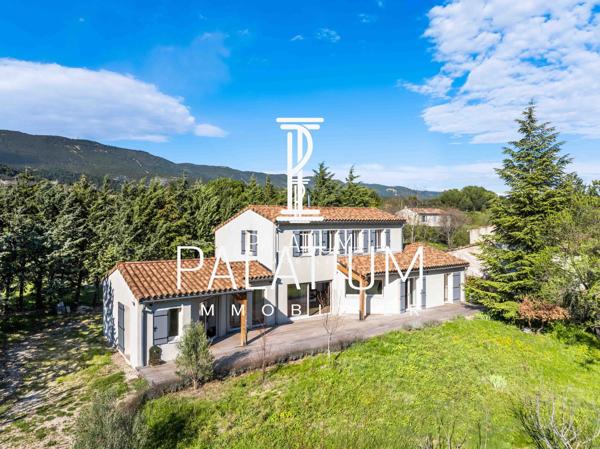 Villa contemporaine haut de gamme éco-responsable