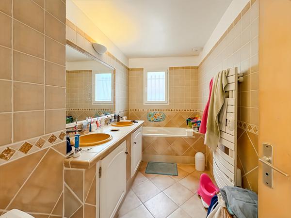 Maison T4 Vitrolles 104 m2