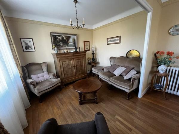 Maison à vendre |  Saint-Pantaléon-de-Larche |  5 pièces | 115 m²