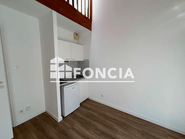 Location Appartement 2 pièces 39.1 m² - 14 RUE LAFARGUE La Roche Sur Yon 85000