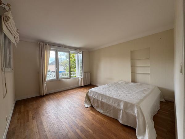 Maison 6 pièce(s) 5 chambre(s) 140 m²