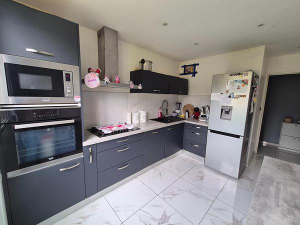 Appartement à VILLARS, 42390 - 4 pièces 80m²