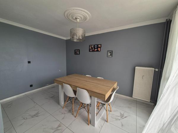 Appartement à VILLARS, 42390 - 4 pièces 80m²