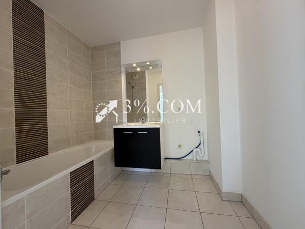 Appartement
                                                                                                                                                                                                                                                                                                                        3 pièce(s)                                                                                                                                                                                                          2 chambre(s)                                                                                                                                                                                                          61.5  m²
