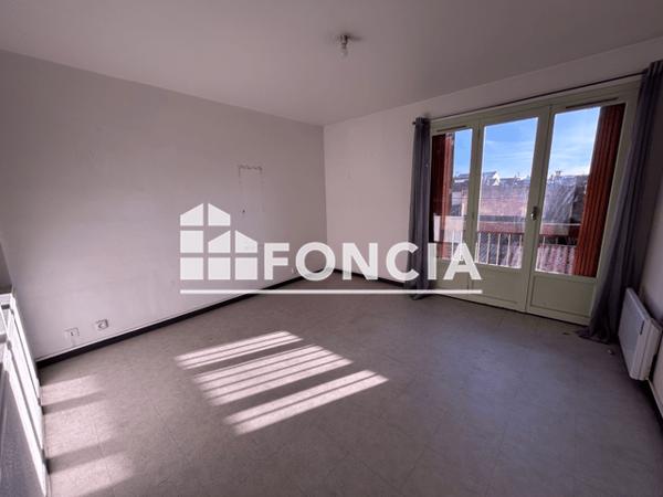 Location Appartement 2 pièces 37.22 m² - 7 IMPASSE SOLFERINO Marseille 13003
