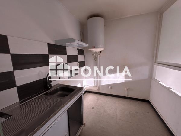 Location Appartement 2 pièces 37.22 m² - 7 IMPASSE SOLFERINO Marseille 13003
