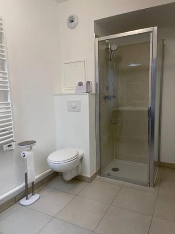 CLICHY 92 quartier des Bateliers, location meublée d'un appartement 2 pièces avec terrasse