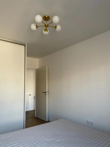 CLICHY 92 quartier des Bateliers, location meublée d'un appartement 2 pièces avec terrasse