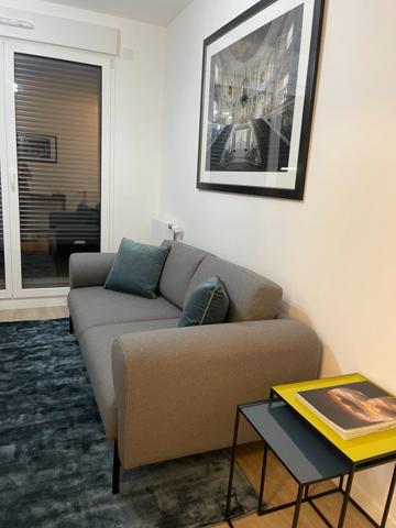 CLICHY 92 quartier des Bateliers, location meublée d'un appartement 2 pièces avec terrasse