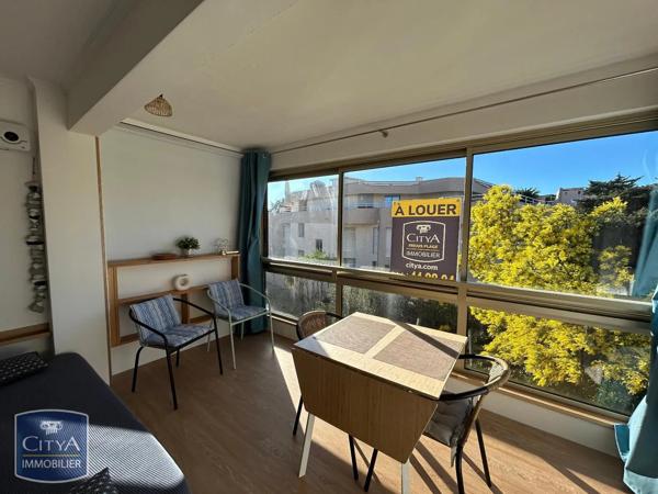 Appartement à louer 1 pièce 24.77m² Sainte-Maxime (83120)
