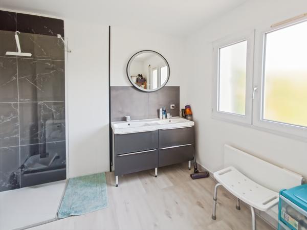 Maison
         7 pièces
        - 158 m² Bien prestige 447 000 € *