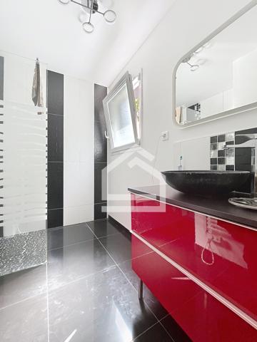Maison 4 pièce(s) 3 chambre(s) 128 m²