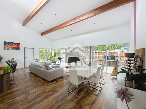 Maison 4 pièce(s) 3 chambre(s) 128 m²