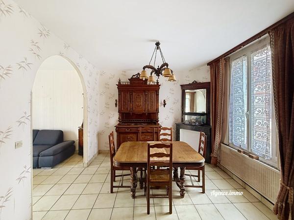 À vendre - Maison individuelle, 4 pièces située à Tours (37000)