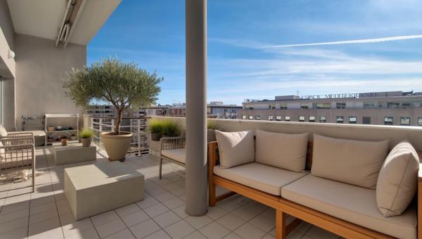 Espace Méditerranée Perpignan -- Appartement  110 m2 avec terrasse  -- Dernier étage avec ascenseur