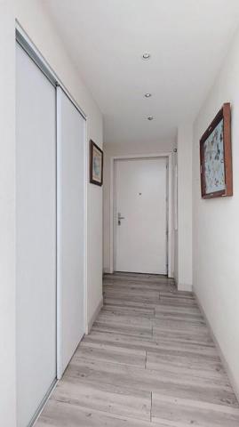 Espace Méditerranée Perpignan -- Appartement  110 m2 avec terrasse  -- Dernier étage avec ascenseur