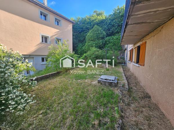Immeuble de 213m² à Saint-Chély-d'Apcher (48200)