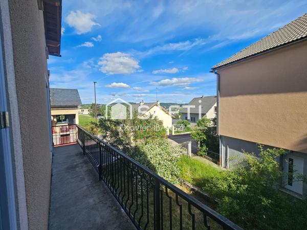 Immeuble de 213m² à Saint-Chély-d'Apcher (48200)