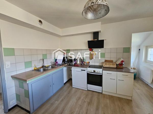 Immeuble de 213m² à Saint-Chély-d'Apcher (48200)