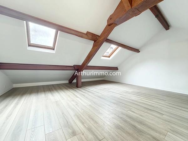 Vente                                                      Appartement
                        
                     2 pièces                      23 m2                     à Villeneuve-Saint-Georges