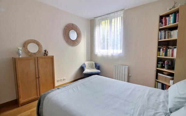 Appartement à vendre    3 pièces • 65 m2 Romainville