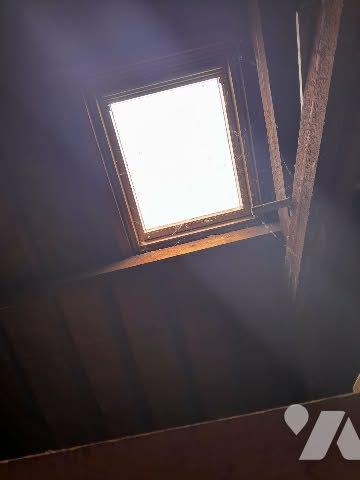 LILLE-LOMME
Lumineuse maison bel-étage des années 60 à travaux.