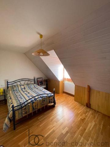 SAINT AVE Maison 7 pièces 147 m²