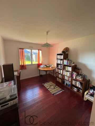 SAINT AVE Maison 7 pièces 147 m²